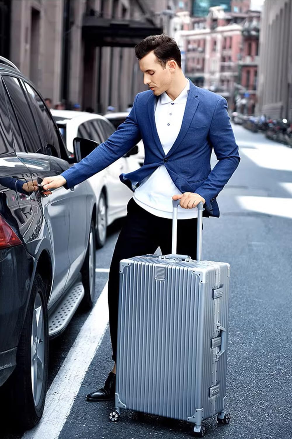 Detalle 2 de Aoliwei Aluminiumrahmen Koffer M (57 cm) Handgepäck – 42 l Hartschalen-Trolley mit TSA & 360° Rollen, silber