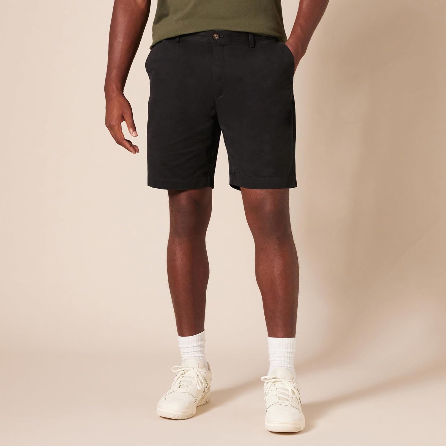 Thumbnail 2 de Amazon Essentials Herren Slim-Fit-Chinoshorts, 23 cm Inseam – knapper Schnitt, robustes Baumwolltuch