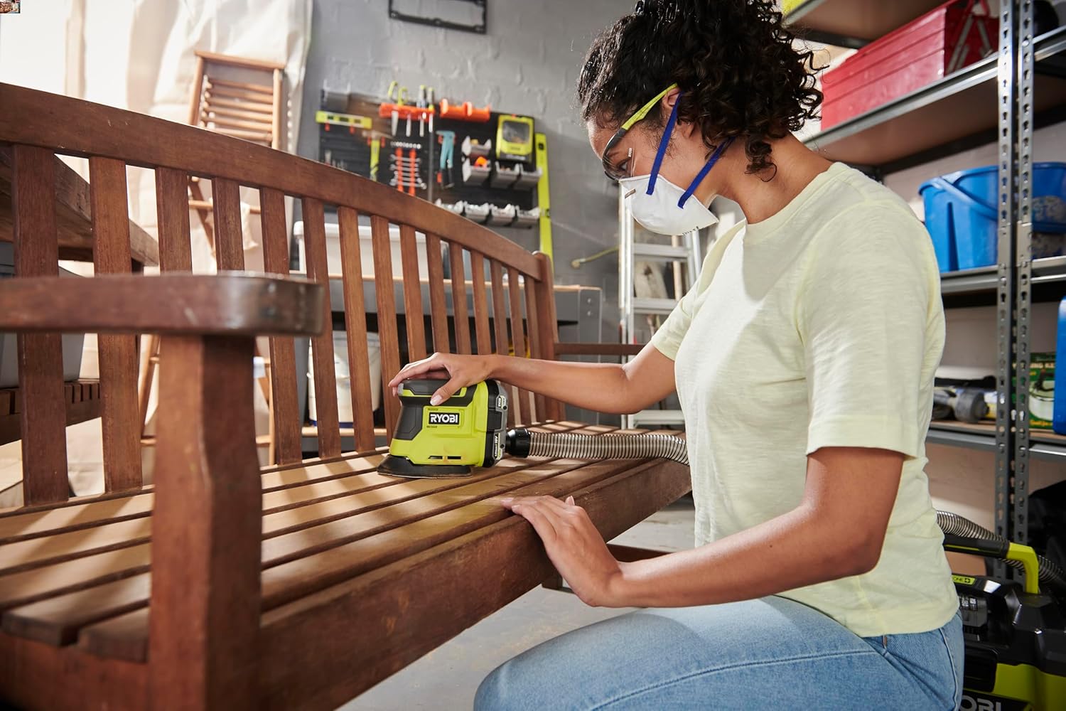 Detalle de Ryobi RPS18-0 corner palm sander 18V