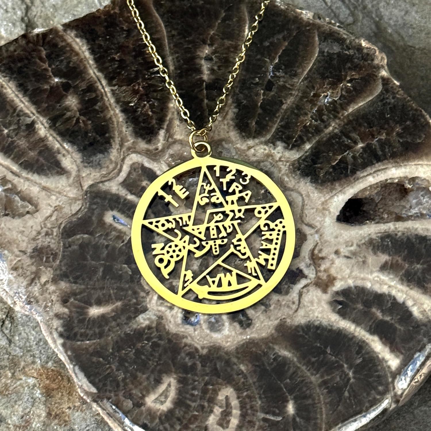 Thumbnail 1 de Simboliks Colgante Tetragrammaton en Acero Inoxidable