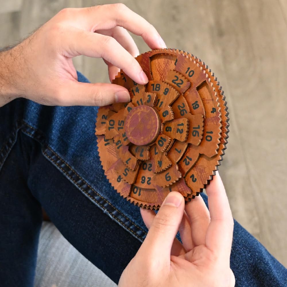 Detalle 2 de Project Genius True Genius Greek Computer Wooden Number Puzzle