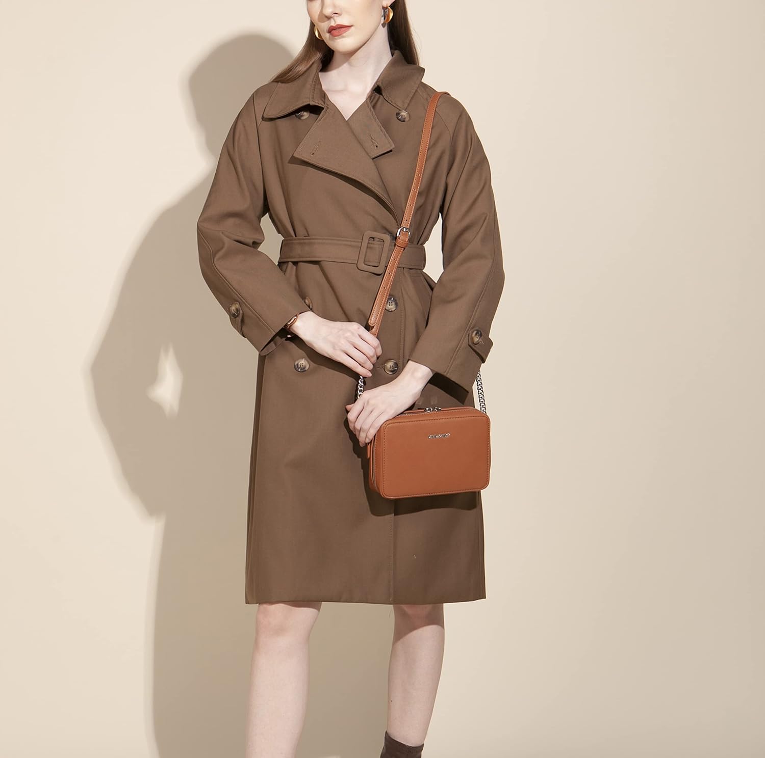 Thumbnail 1 de David Jones Petit sac bandoulière rectangulaire femme en cuir PU rigide rouge bordeaux