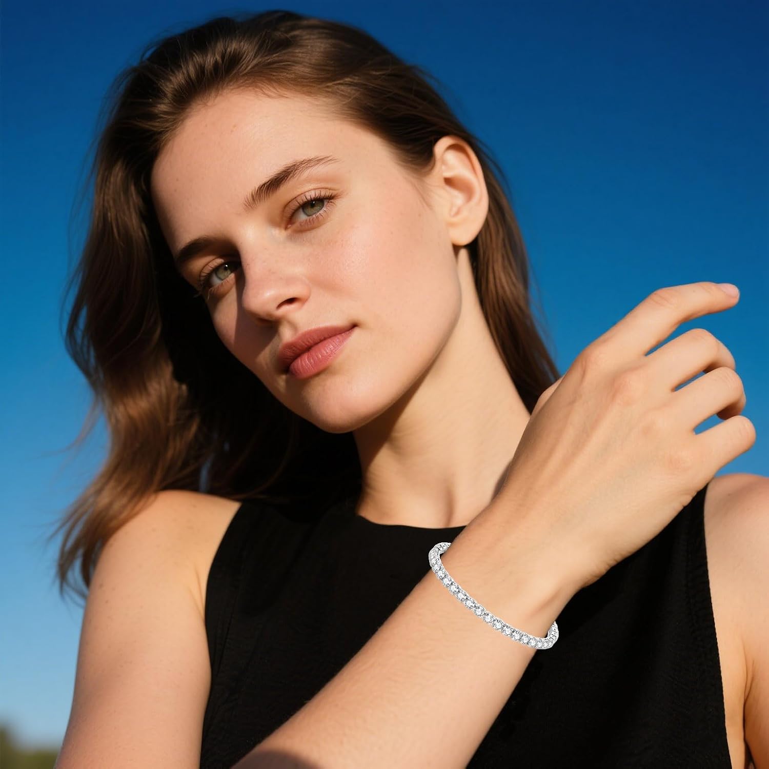 Detalle 2 de Mieoyue S925 Silver Tennis Bracelet with Slider Closure & Crystal Birthstone Design