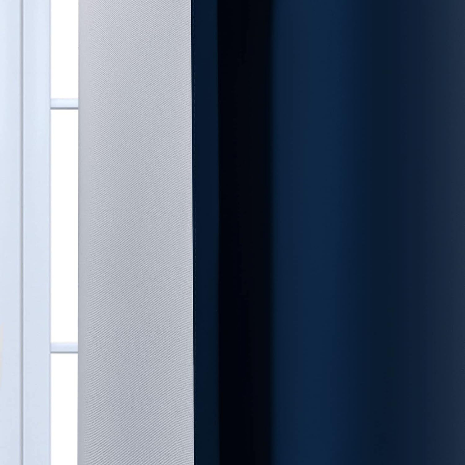 Thumbnail 6 de Yakamok Blue and Greyish White Ombre Blackout Curtains (2 Panels, 52x84 Inch)