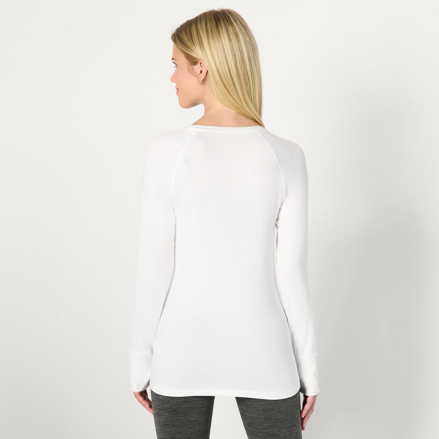 Detalle de Amazon Essentials Damen Leichtes Schnelltrocknendes Tech Stretch Langarm-T-Shirt mit Rundhalsausschnitt – Relaxed Fit (Auch in Übergröße erhältlich)