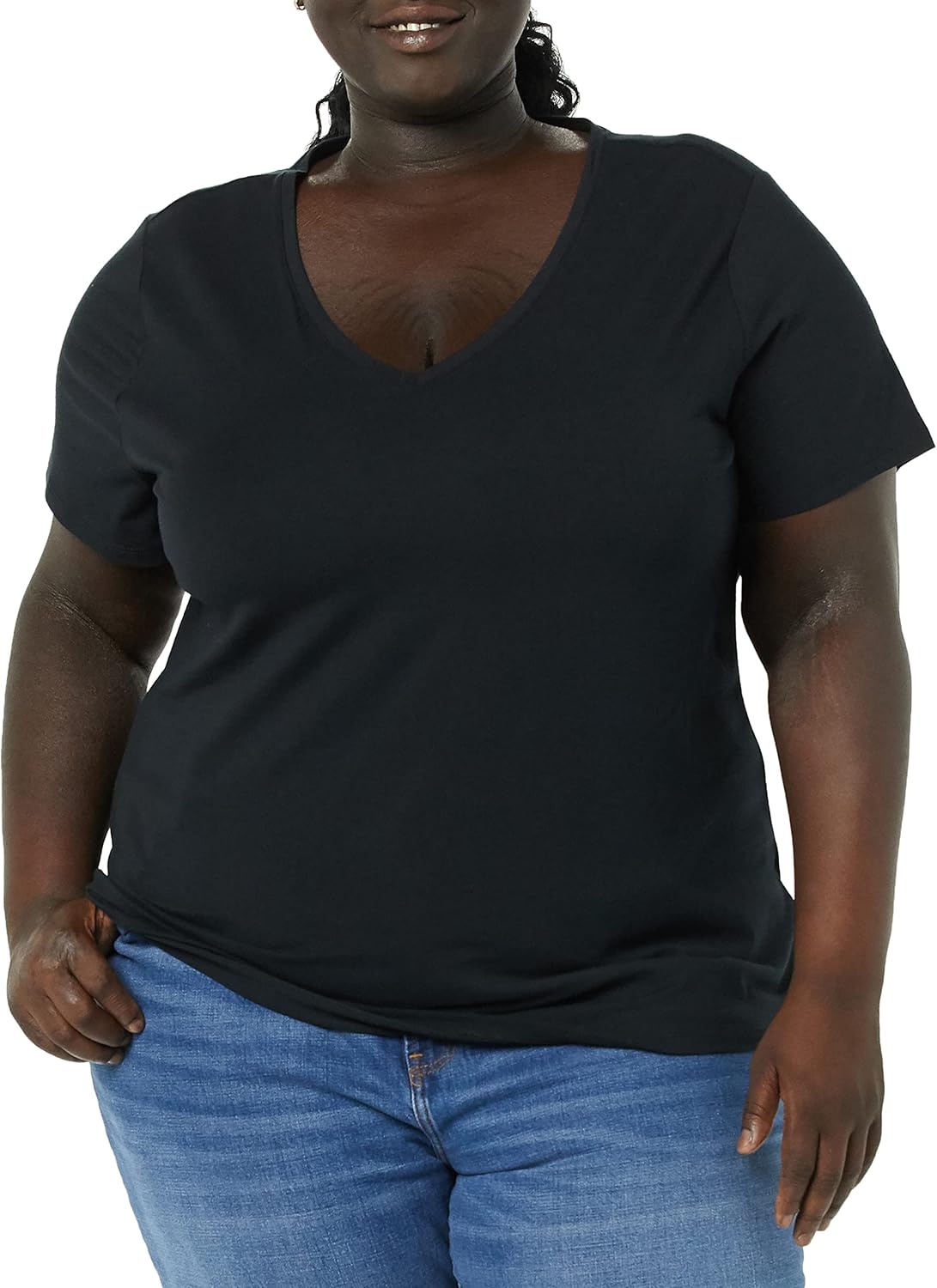 Thumbnail 1 de Amazon Essentials Women’s Plus Size Short-Sleeve V-Neck T-Shirt (Multipacks)