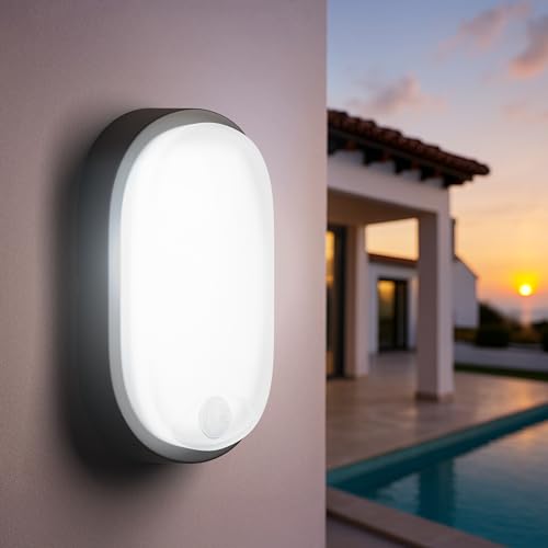 Detalle de Luceco Eco Luz LED Exterior de Mamparo con Sensor PIR – 10 W, 700 lm, 4000 K, IP54