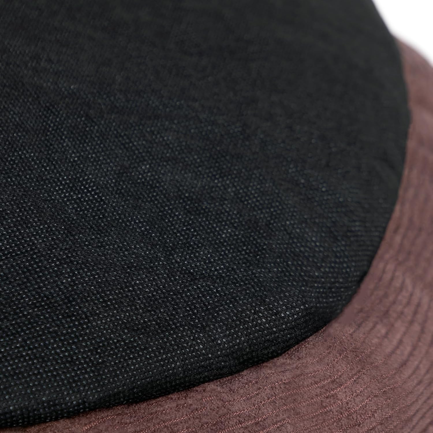 Detalle 2 de Hollypet Round Cat Bed & Small Dog Bed – 55x50x15 cm, Coffee