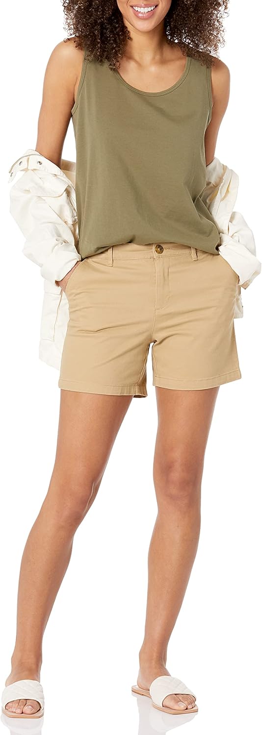 Thumbnail 3 de Amazon Essentials Damen Khakifarbene Slim-Fit-Shorts mit mittlerer Leibhöhe – 13 cm Beininnenlänge