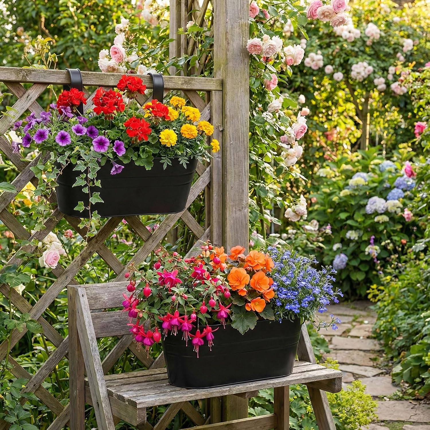 Thumbnail 4 de Atoke 4 Pack Metal Hanging Flower Pots for Railing Fence – 27.5cm Balcony Planter Buckets with Detachable Hooks (Black)