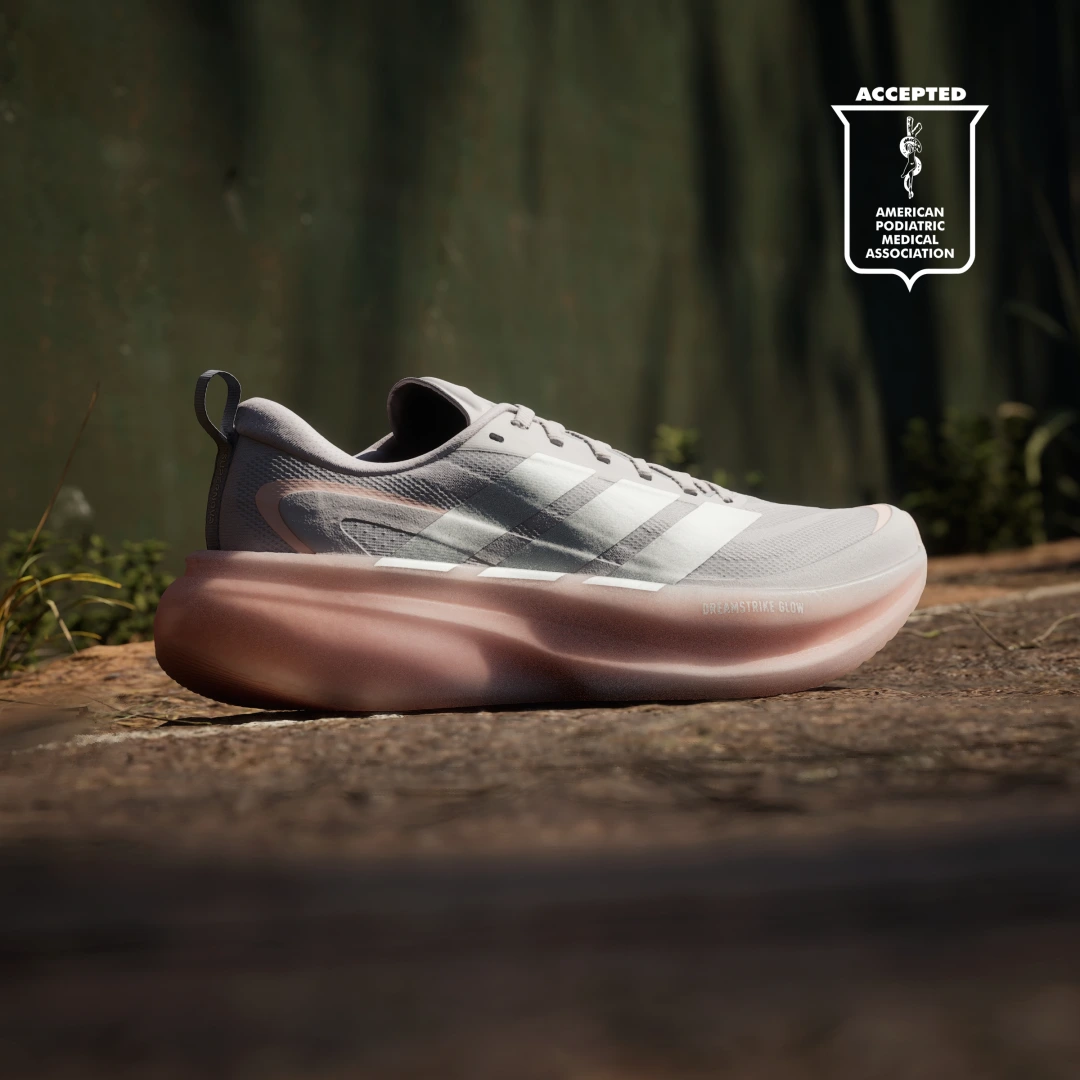 Detalle 2 de Adidas ZAPATILLA DE RUNNING SUPERNOVA GLIDE – Violet