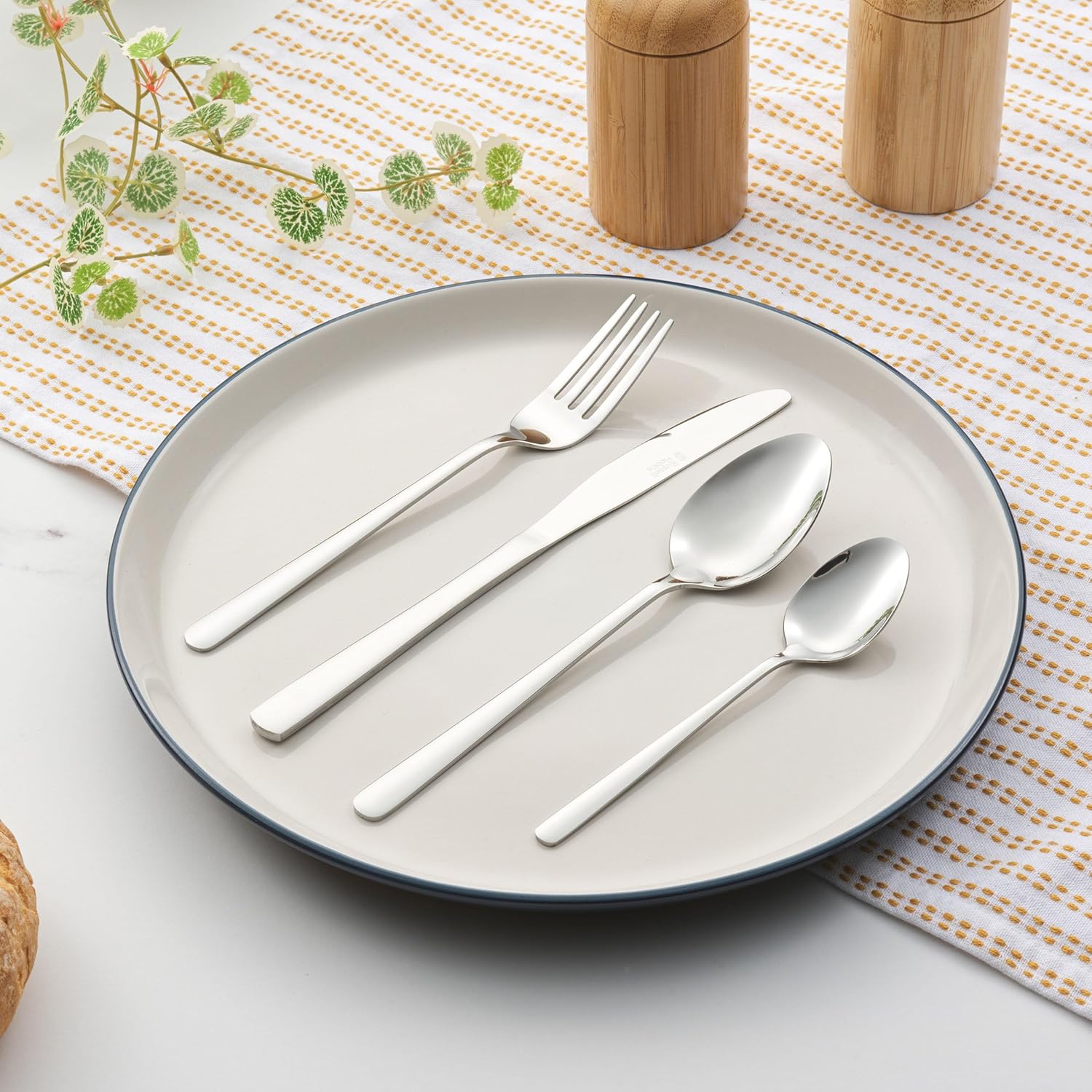 Detalle de Russell Hobbs Vienna 48-piece cutlery set 🍽