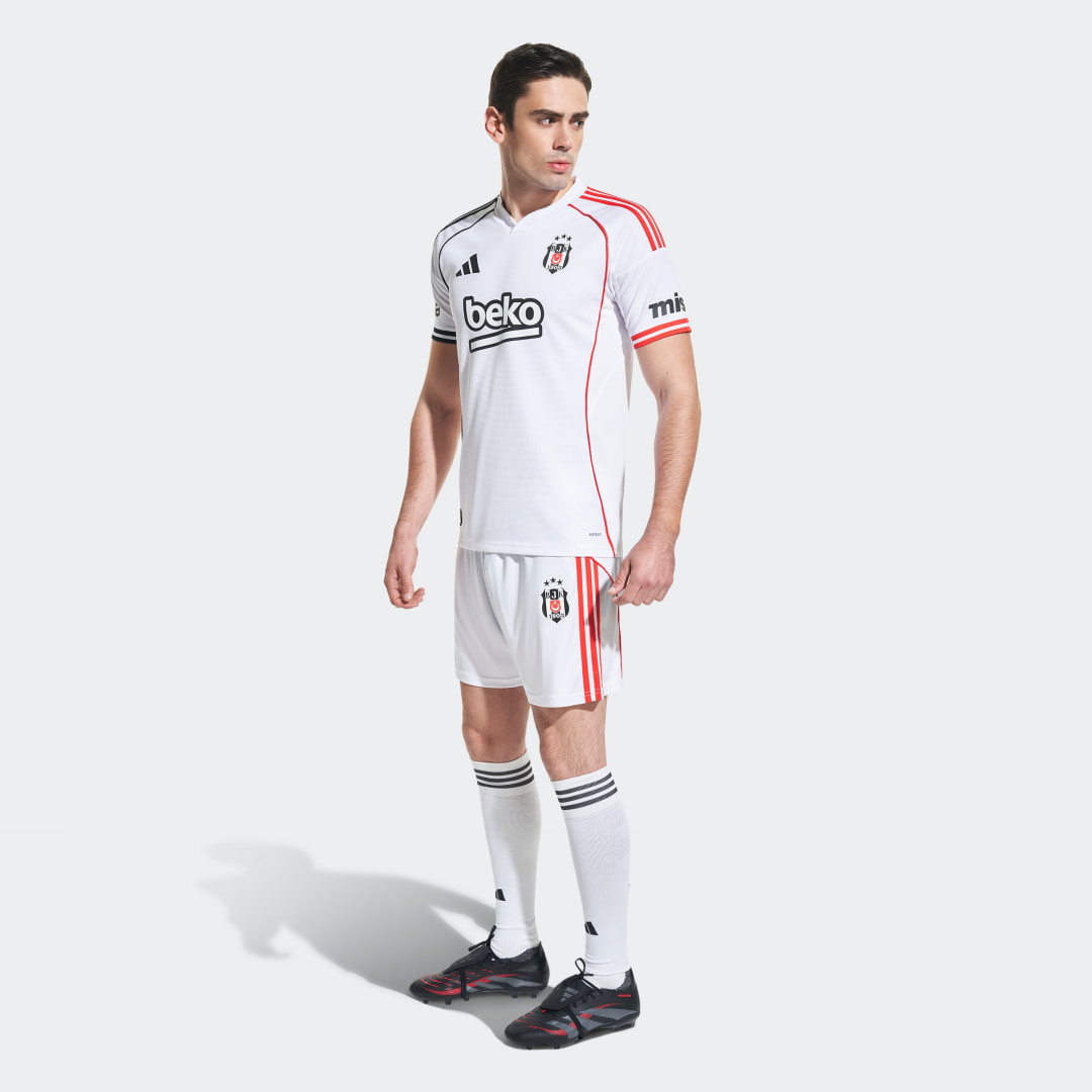 Detalle 2 de Camiseta primera equipación Beşiktaş JK 25/26 de Adidas