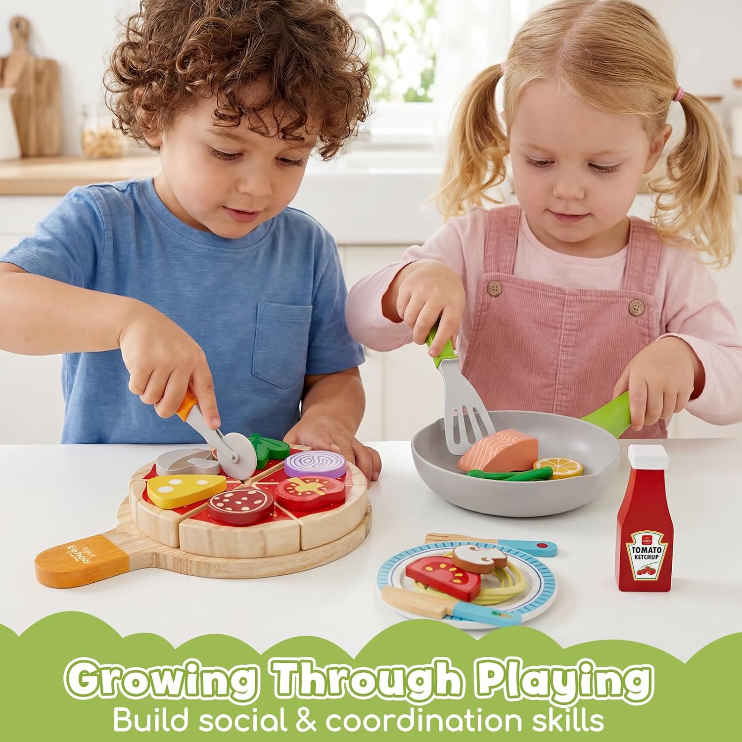 Detalle de Lehoo Castle Wooden Play Food — Pizza & Pasta Toy Set for Kids