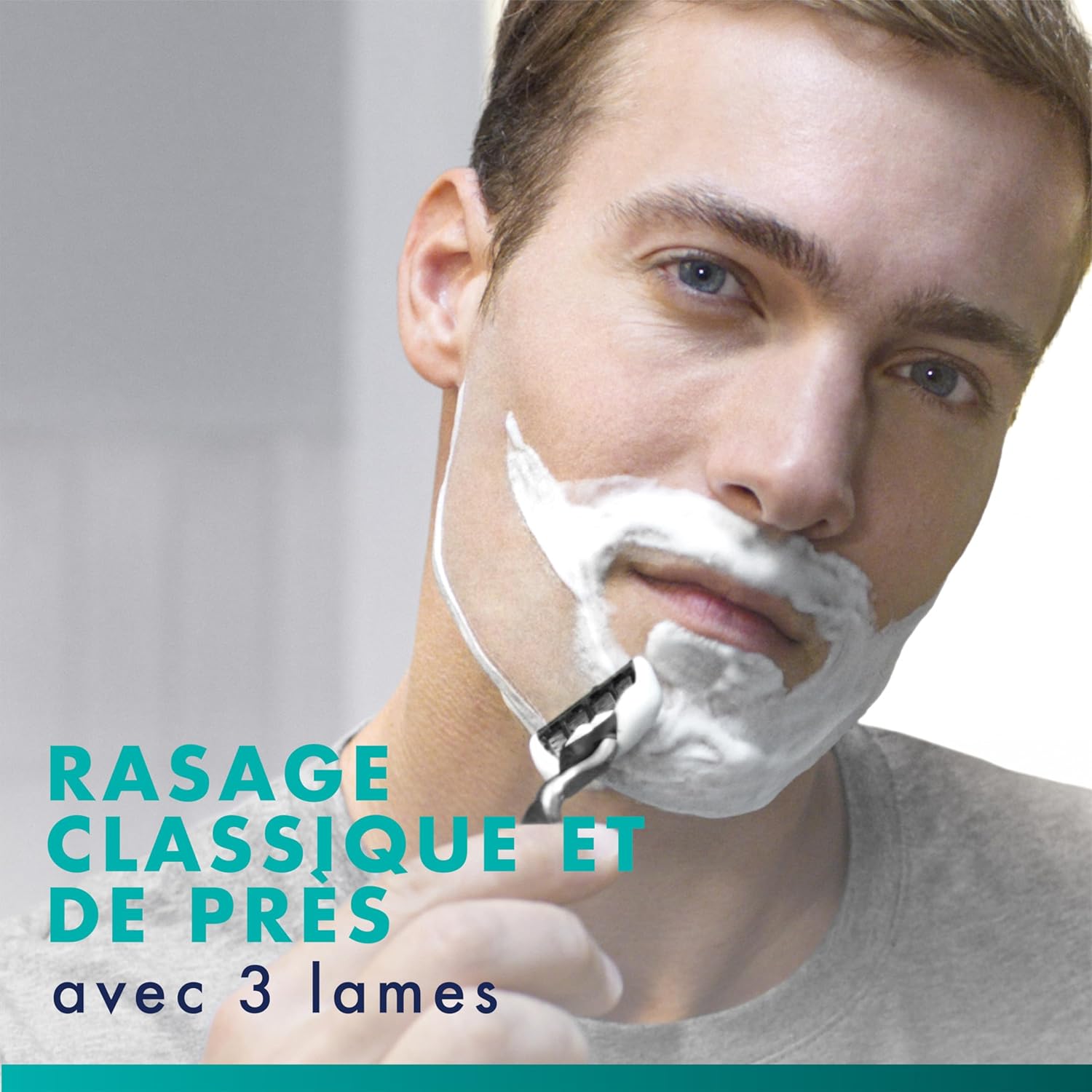 Thumbnail 1 de Lot Gillette Mach3 : 15 recharges de lames pour rasoir Homme (avec bande lubrifiante) + porte-clés