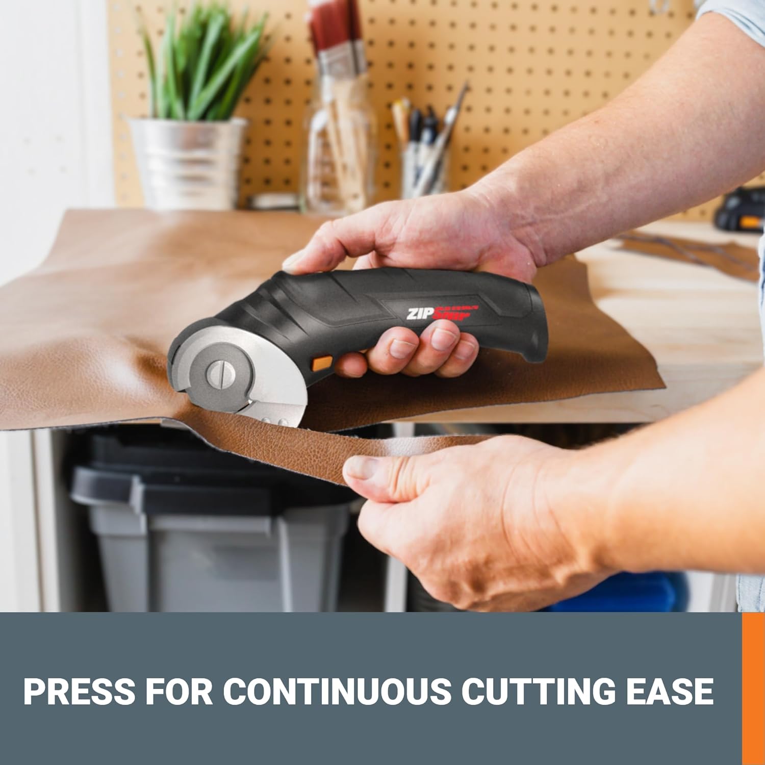 Thumbnail 6 de WORX ZipSnip Cordless Electric Scissors (WX082L.2) — rechargeable fabric and cardboard cutter