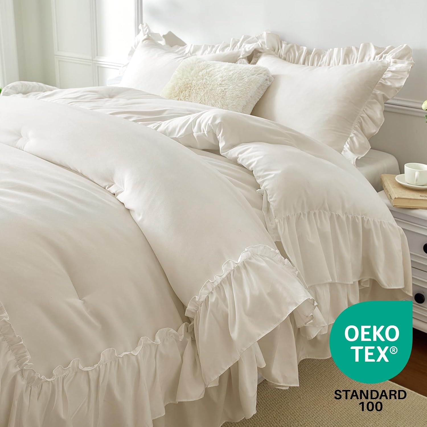 Detalle de HW&HL Beige Queen Ruffle Comforter Set, 3-Piece Polyester Microfiber Bedding