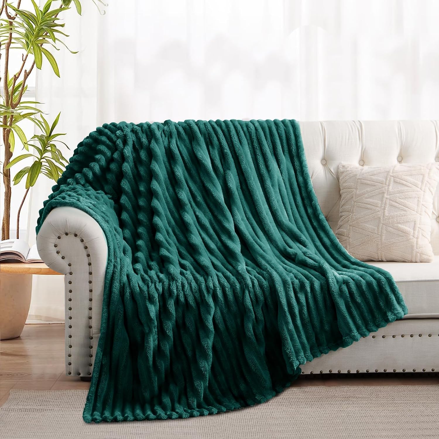 Thumbnail 2 de RUIKASI Fleece Throw Blanket for Sofa (130x150cm) – Fluffy Emerald Green ribbed sofa throw