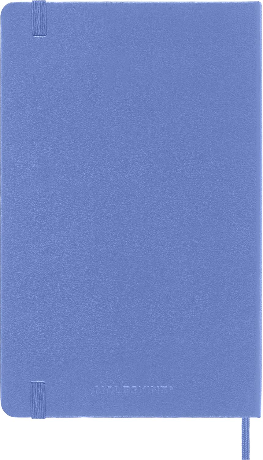 Detalle de Moleskine Classic Notebook – Taccuino a Righe, Copertina Rigida, Blu Ortensia (Large 13x21 cm, 240 pagine)