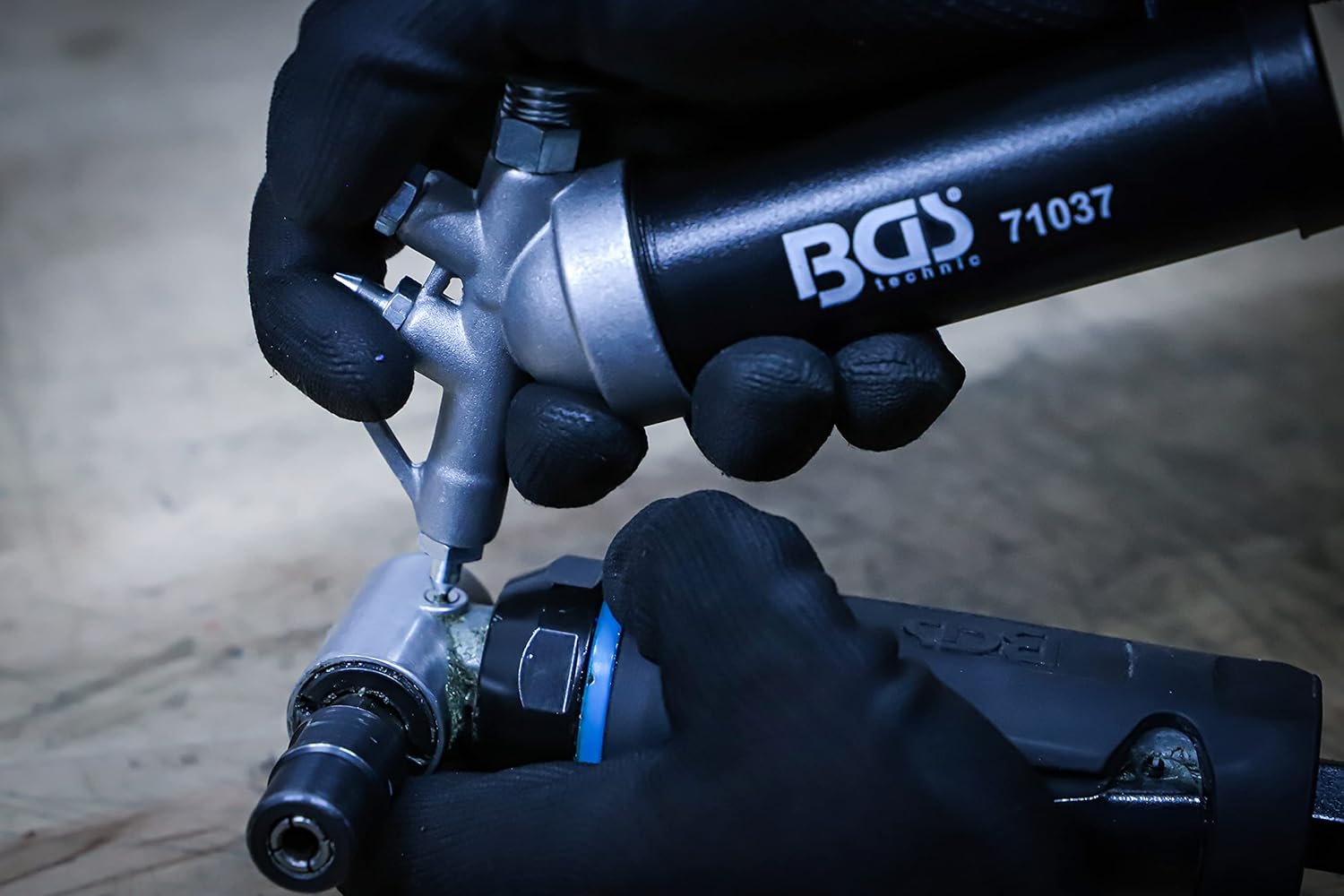 Detalle 2 de BGS 71037 mini pompe à graisse 69 bar