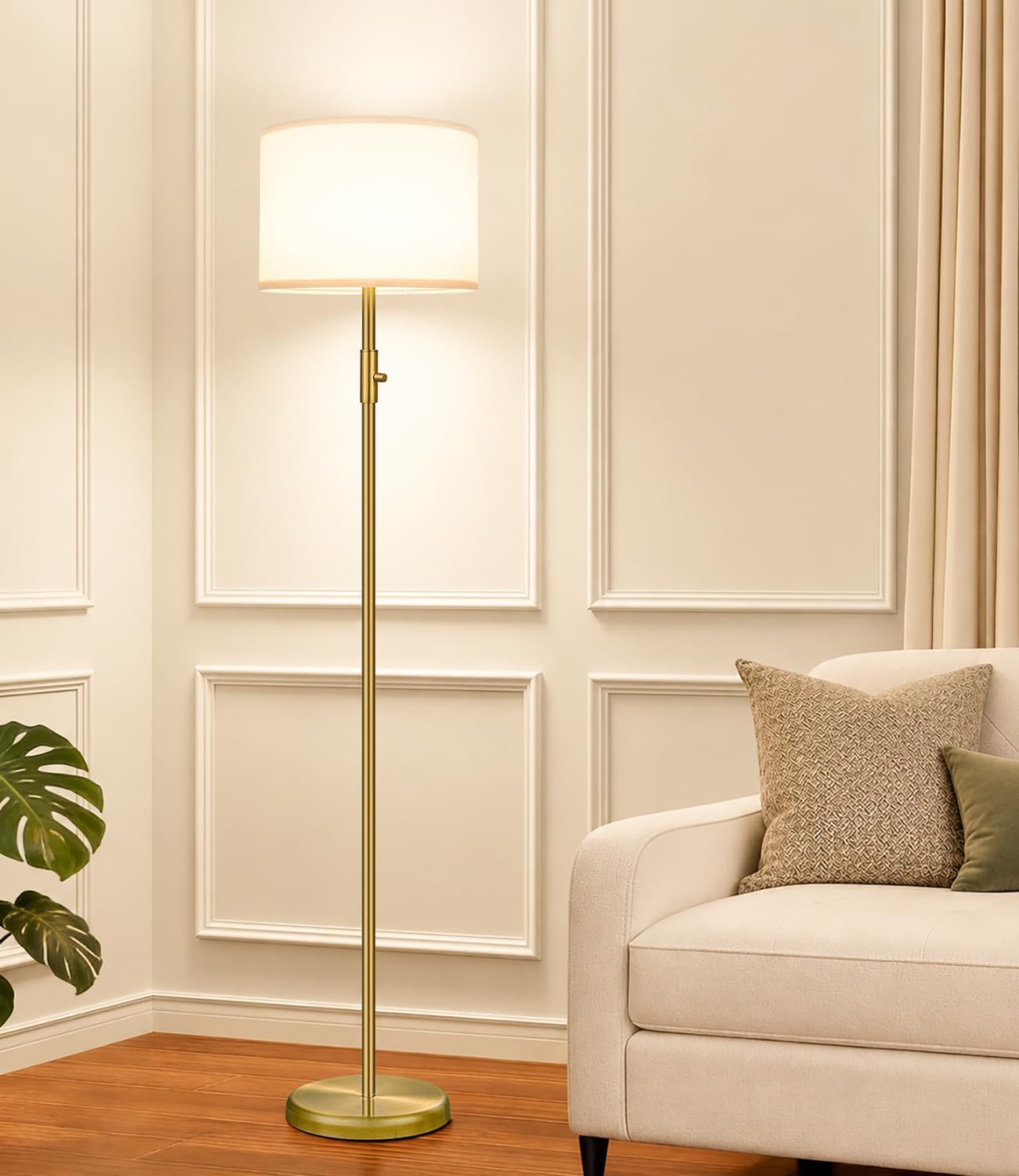 Detalle de Floor Lamp with Shade, Brass