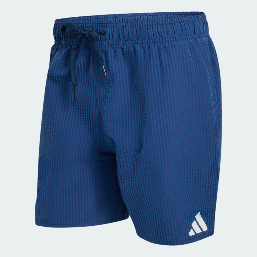 Detalle 2 de Bañador corto 12,7 cm Seersucker Stripy de Adidas — para días de playa y piscina