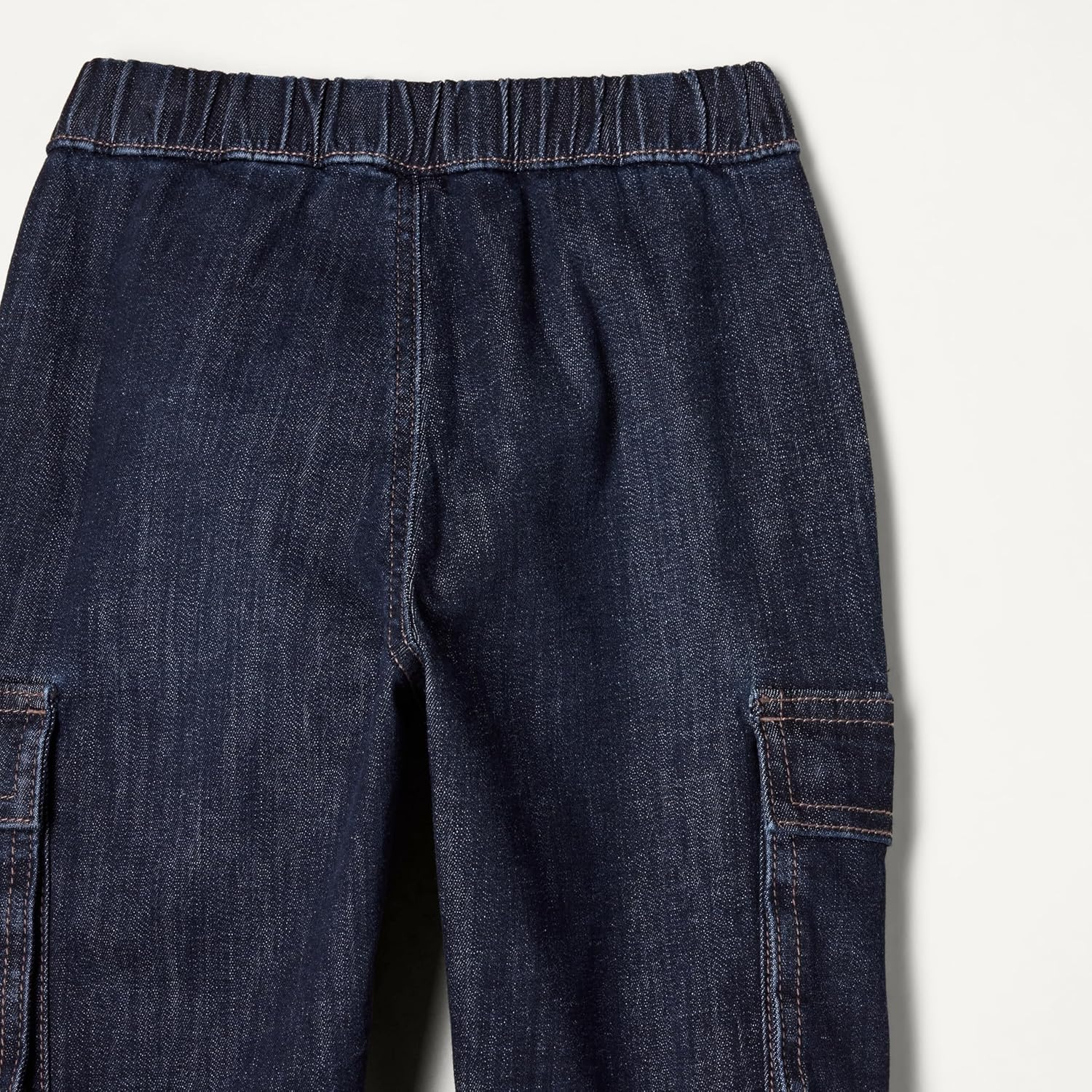 Thumbnail 4 de Amazon Essentials Boys' Stretch Denim Cargo Jeans