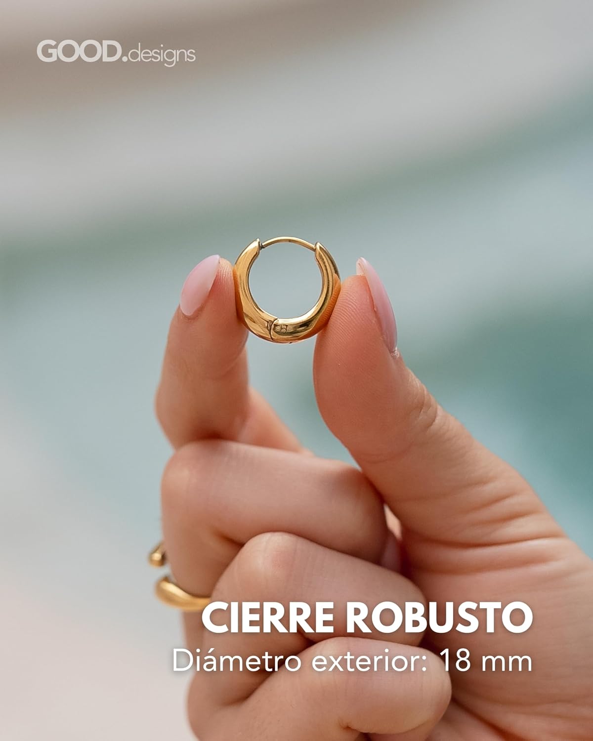 Detalle 2 de Aros acero inoxidable 18 mm oro 18K