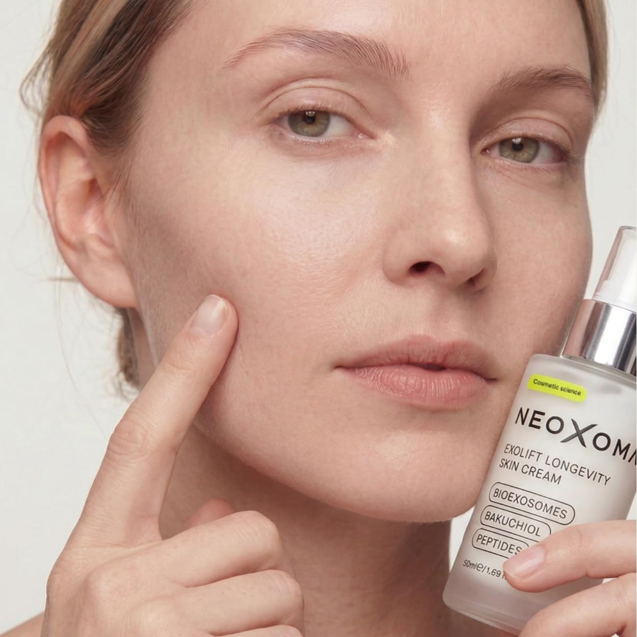 Thumbnail 6 de NEOXOMA Crema Viso Idratante con esosomi e Bakuchiol – Antietà con Peptidi, 50 ml