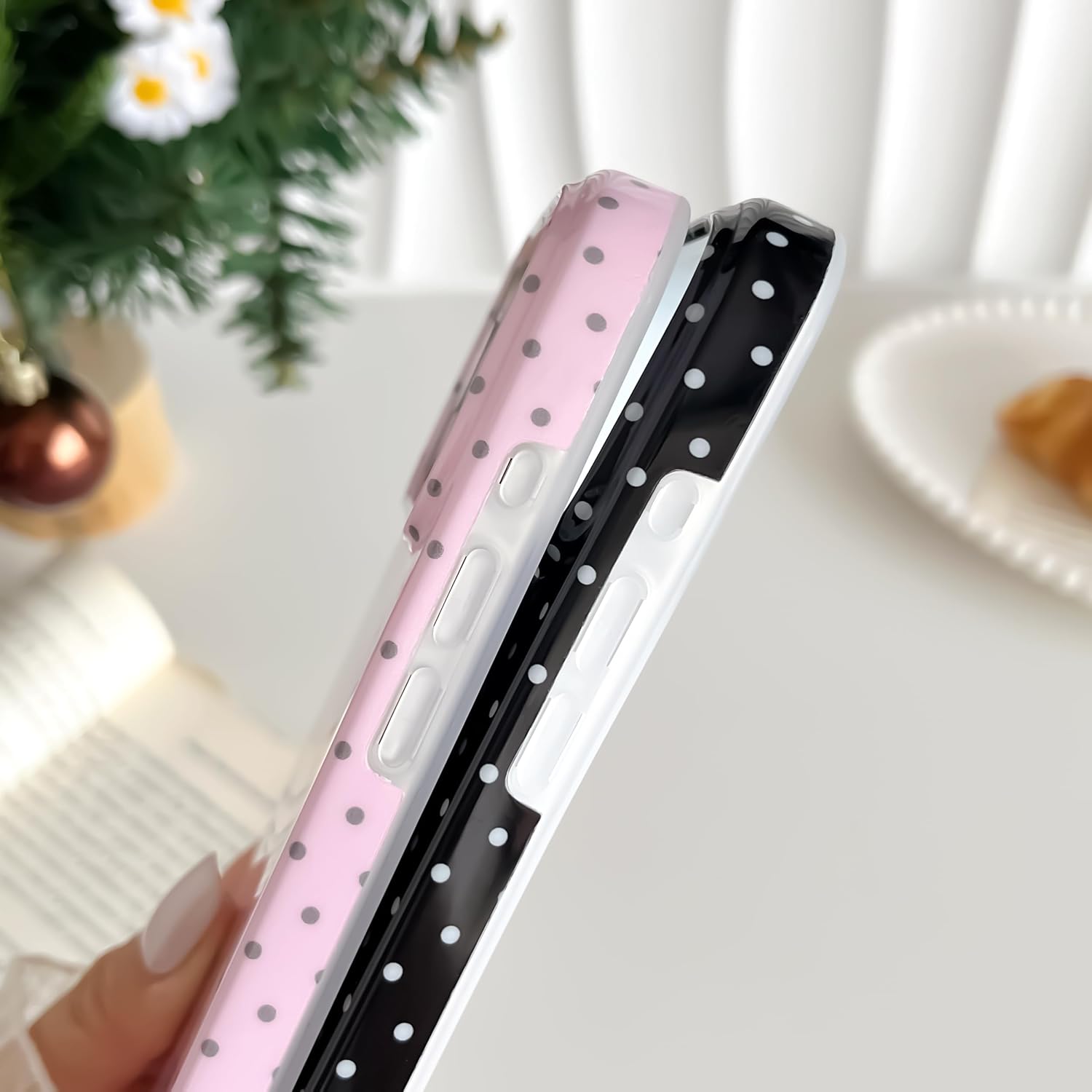 Detalle de SmoBea iPhone 17 Pro Max Case – Cute Polka Dot, Soft TPU, Slim & Shockproof