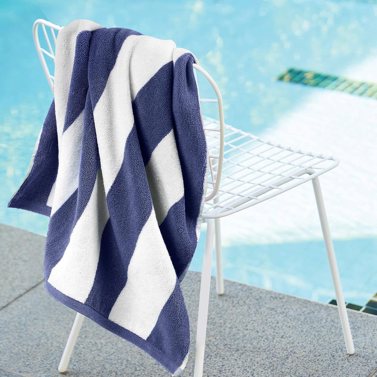 Thumbnail 6 de SweetNeedle Beach Towels for Adults – Pack of 4 White Cabana Striped Classic, 76 x 152 cm