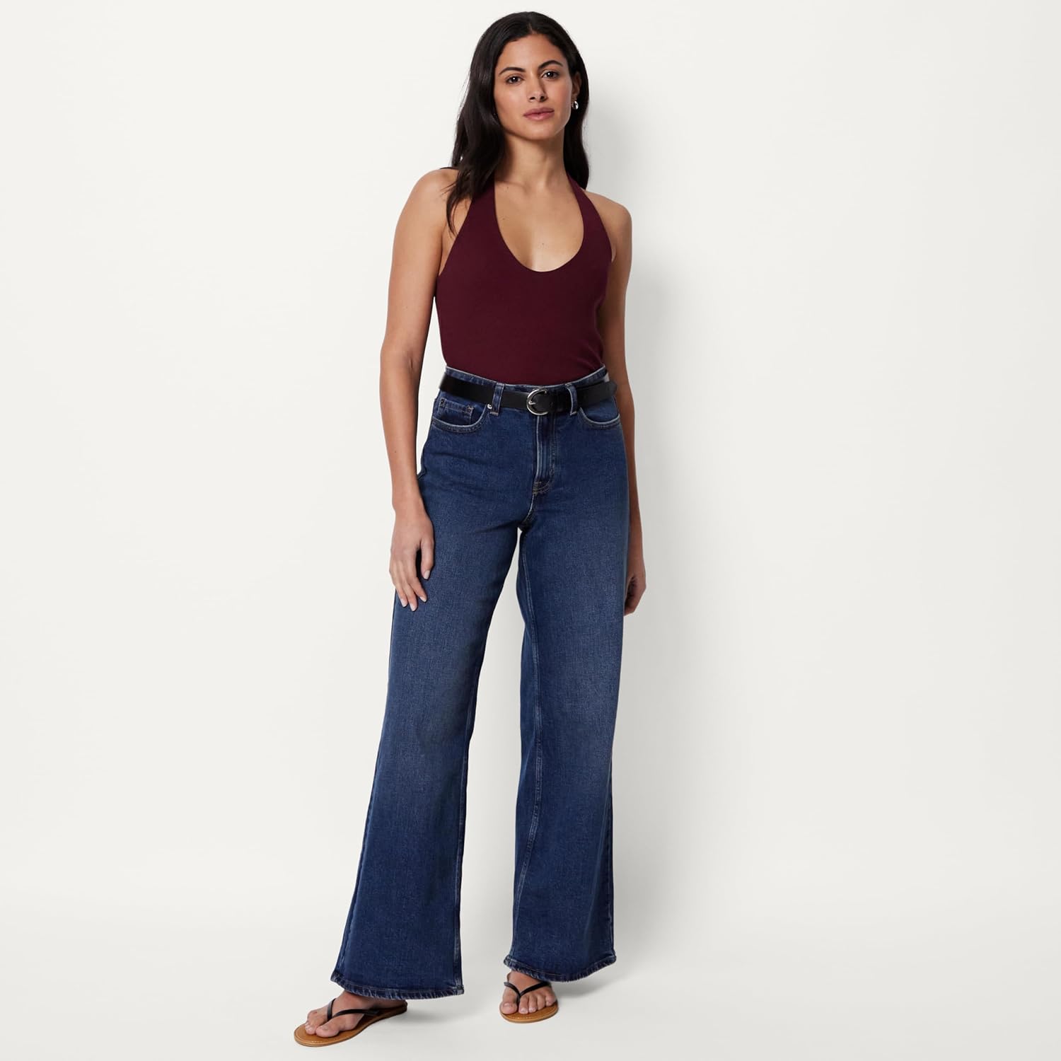 Detalle de Amazon Essentials Women's Slim-Fit Ribbed Halter Top