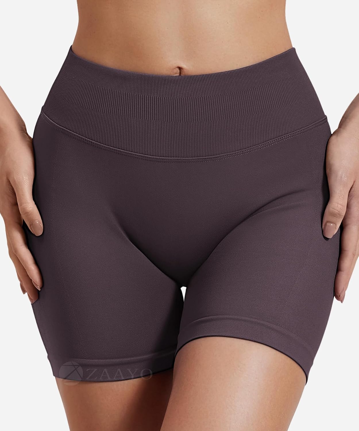 Detalle 2 de ZAAYO Damen Sport Shorts 4,5" Scrunch Booty