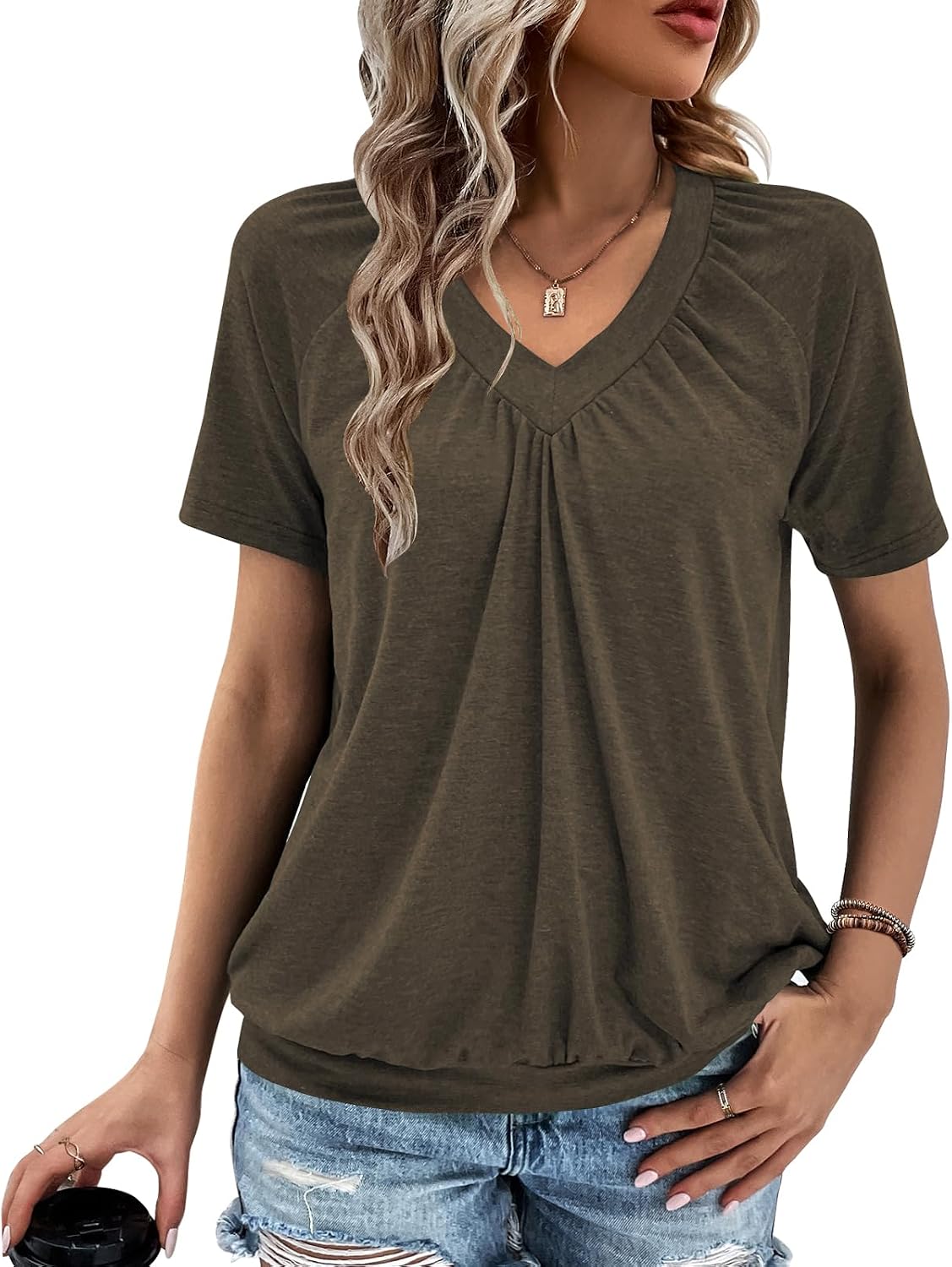 Thumbnail 6 de Gihgoew Summer Tops for Women 2025 Short Sleeve V-Neck Ruched Tee