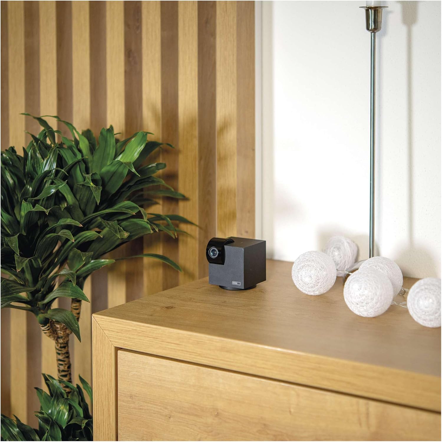 Detalle 1 de EMOS IP-110 CUBEV2 kamera wewnętrzna Wi-Fi 3 MP, obrotowa, z trybem nocnym
