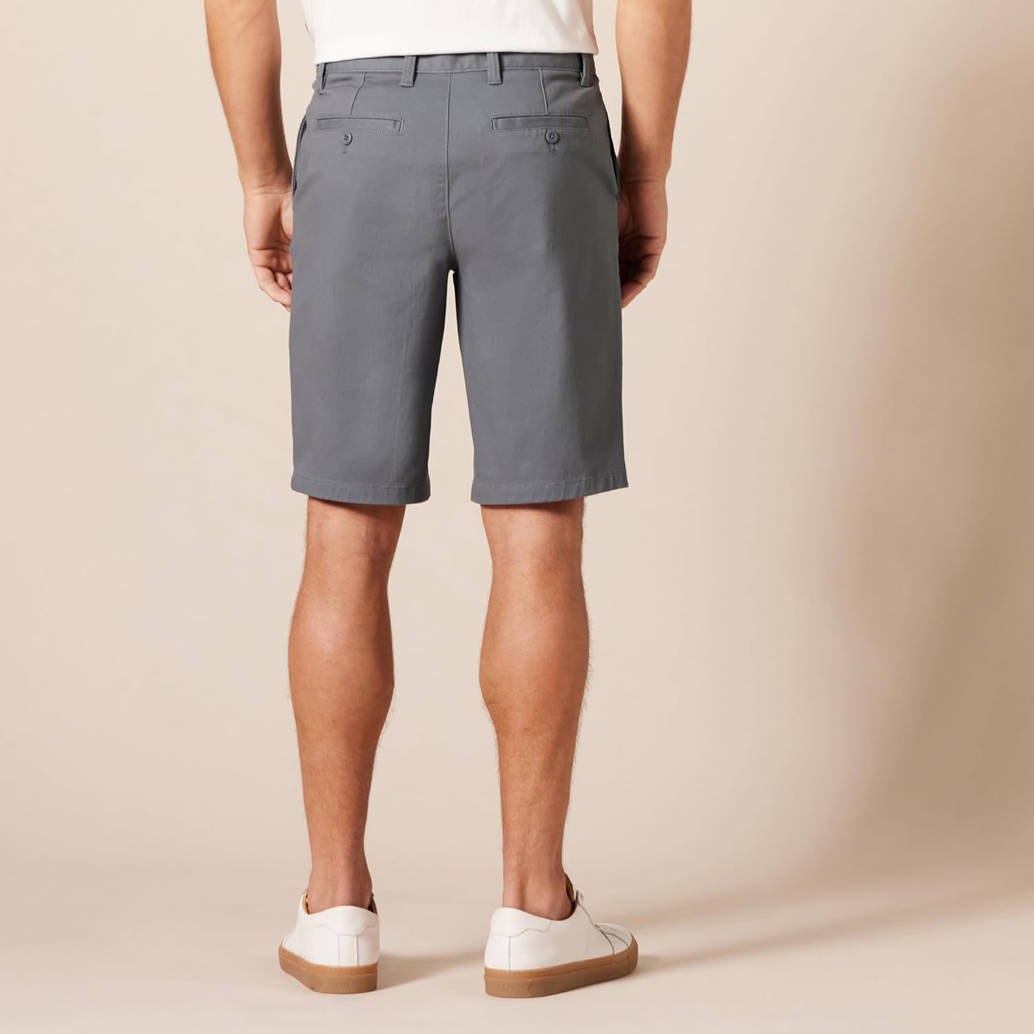 Detalle de Amazon Essentials Slim-Fit 11" Flat-Front Comfort Stretch Chino Shorts