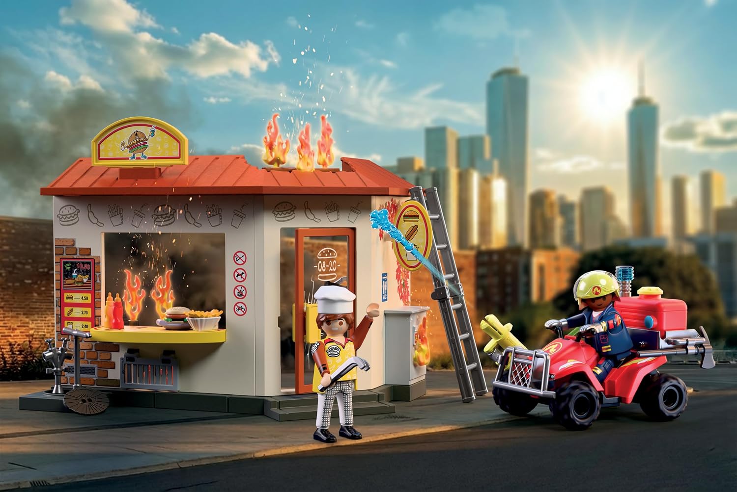 Detalle 2 de PLAYMOBIL City Action 72195 brandweerquad met hamburgerstand en waterlans