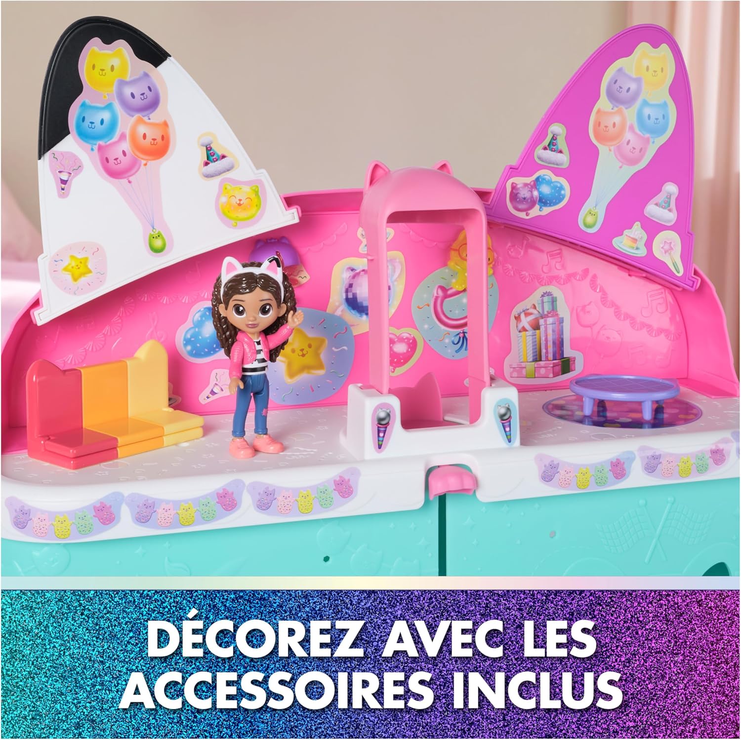 Detalle 2 de Gabby Et La Maison Magique – Maison de Poupée 60 cm avec Gabby (DreamWorks Gabby’s Dollhouse)