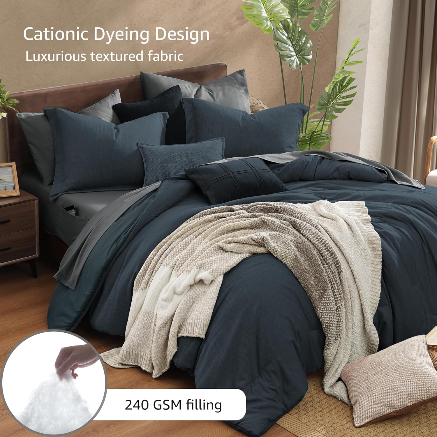 Detalle de Monbix Full Size Comforter Set in Navy Blue — 7-Piece All-Season Bedding