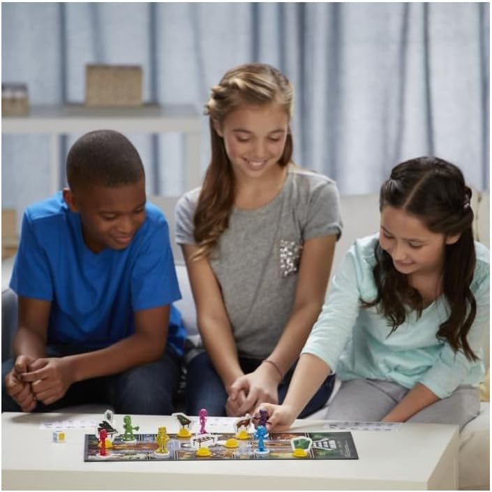 Detalle de Hasbro Cluedo Junior Le mystère du Jouet cassé 🎲