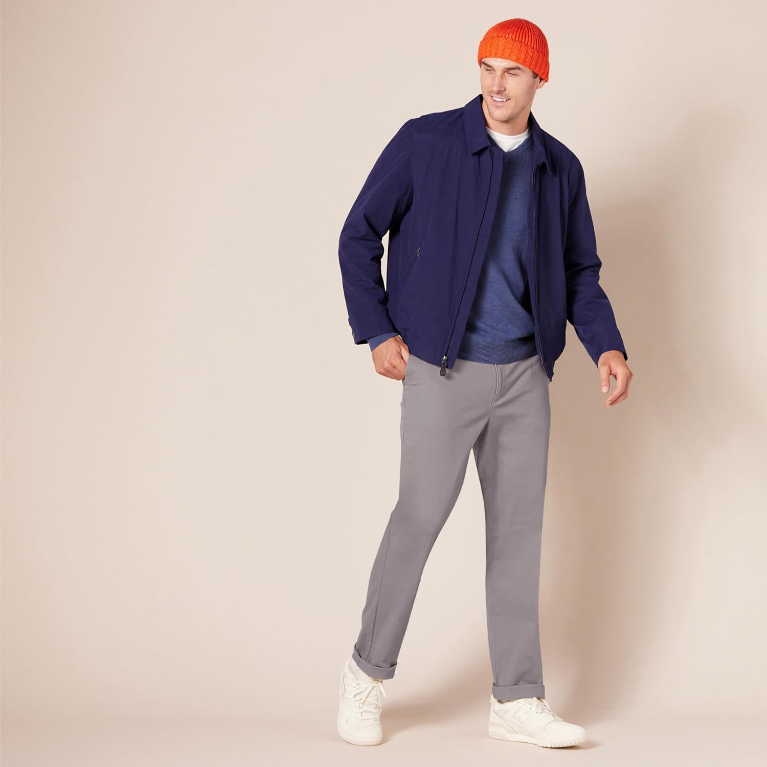 Thumbnail 6 de Amazon Essentials Pantalones Chinos Informales con Elastano, Corte Ajustado para Hombre – Color Carbón, 30W/28L