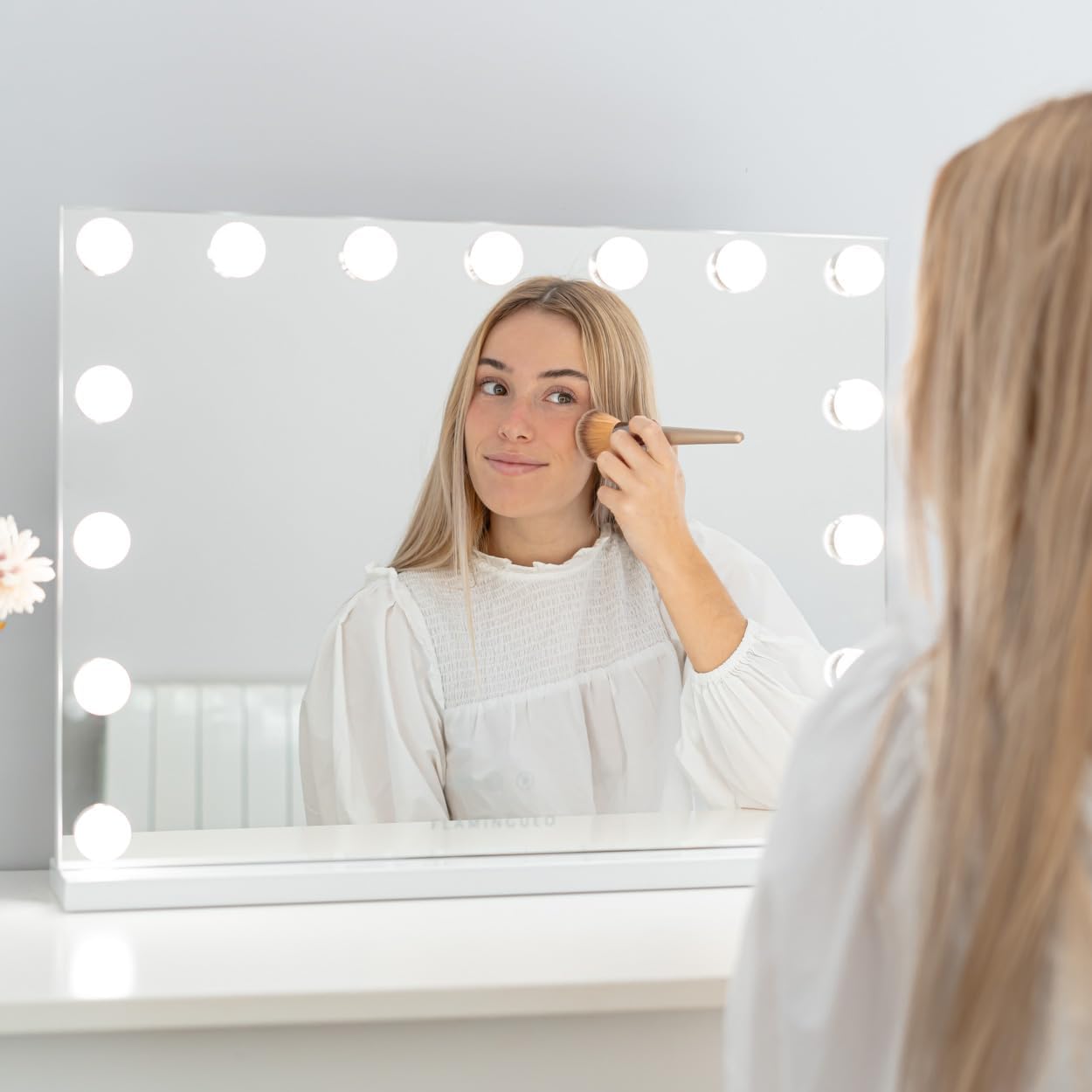 Thumbnail 1 de Flamingueo Miroir Coiffeuse avec Bande LED – 15 LEDs, 3 modes d’éclairage, contrôle tactile