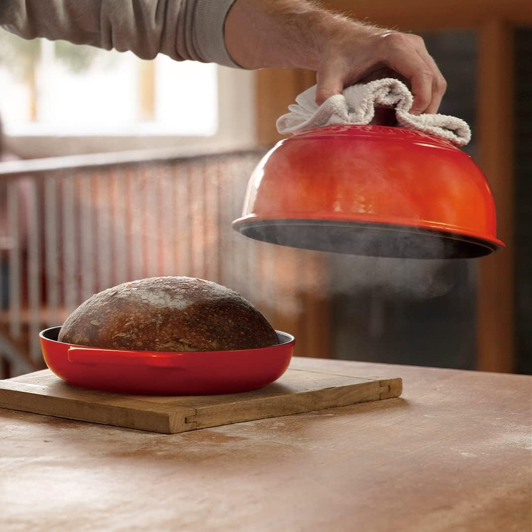 Thumbnail 3 de Le Creuset Signature Cast Iron Bread Oven, 24cm – Volcanic