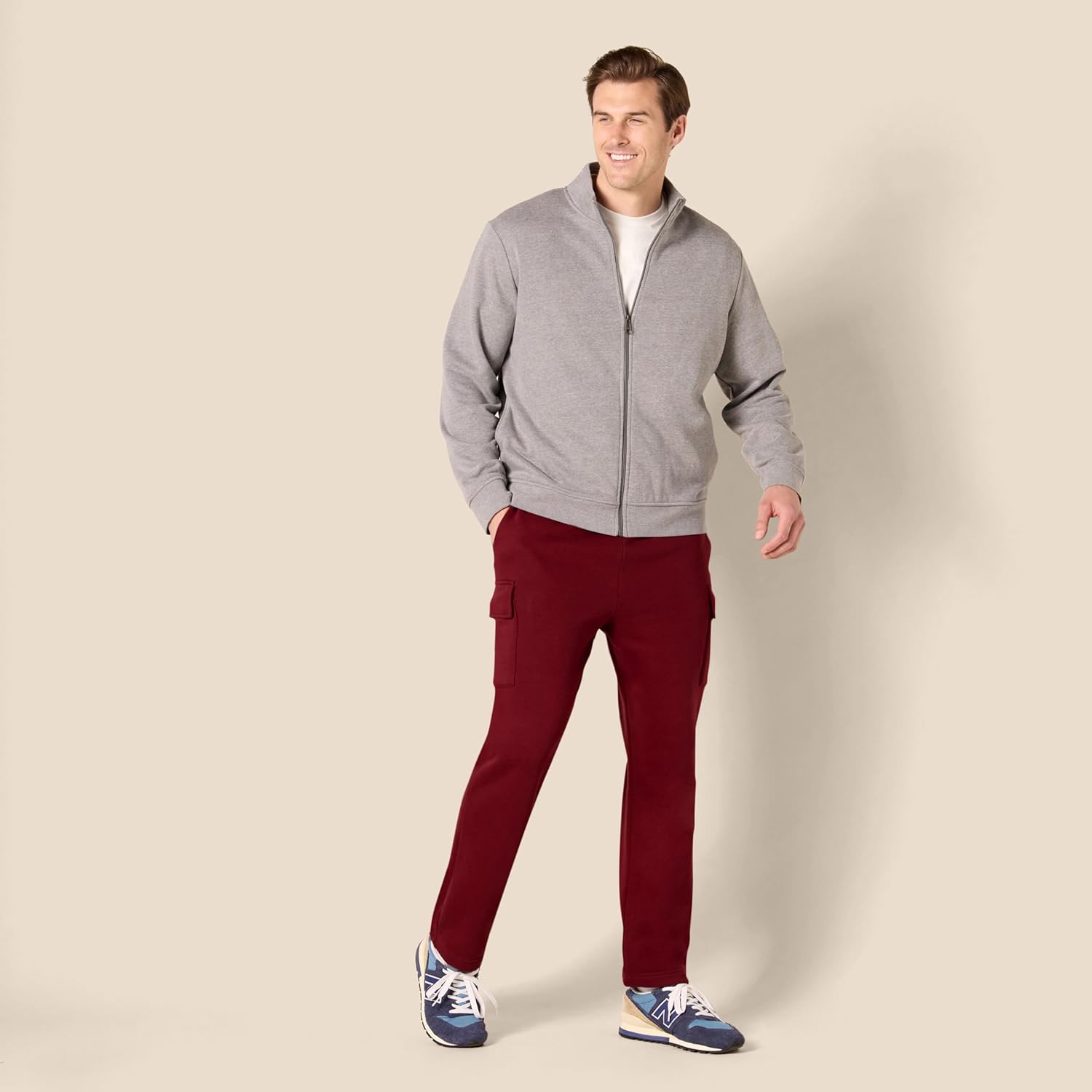 Thumbnail 6 de Amazon Essentials men’s cargo fleece open hem sweatpant (relaxed fit)