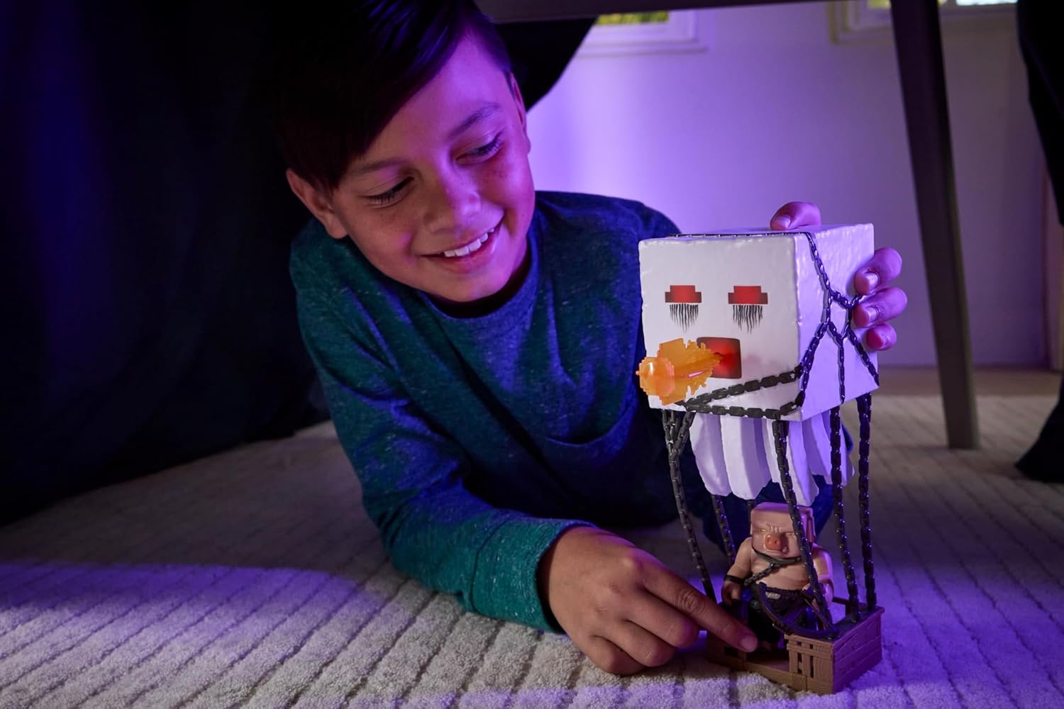 Thumbnail 1 de Mattel Minecraft Figurine Ghast Boules de Feu avec lumières et sons, lanceur et projectile, accompagnée du guerrier piglin – JFB69