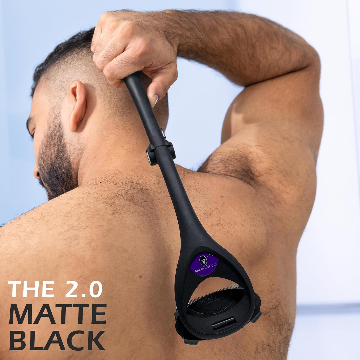 Detalle 2 de baKblade 2.0 PLUS Back Shaver for Men (DIY) with Ergonomic Handle — Shave Wet or Dry