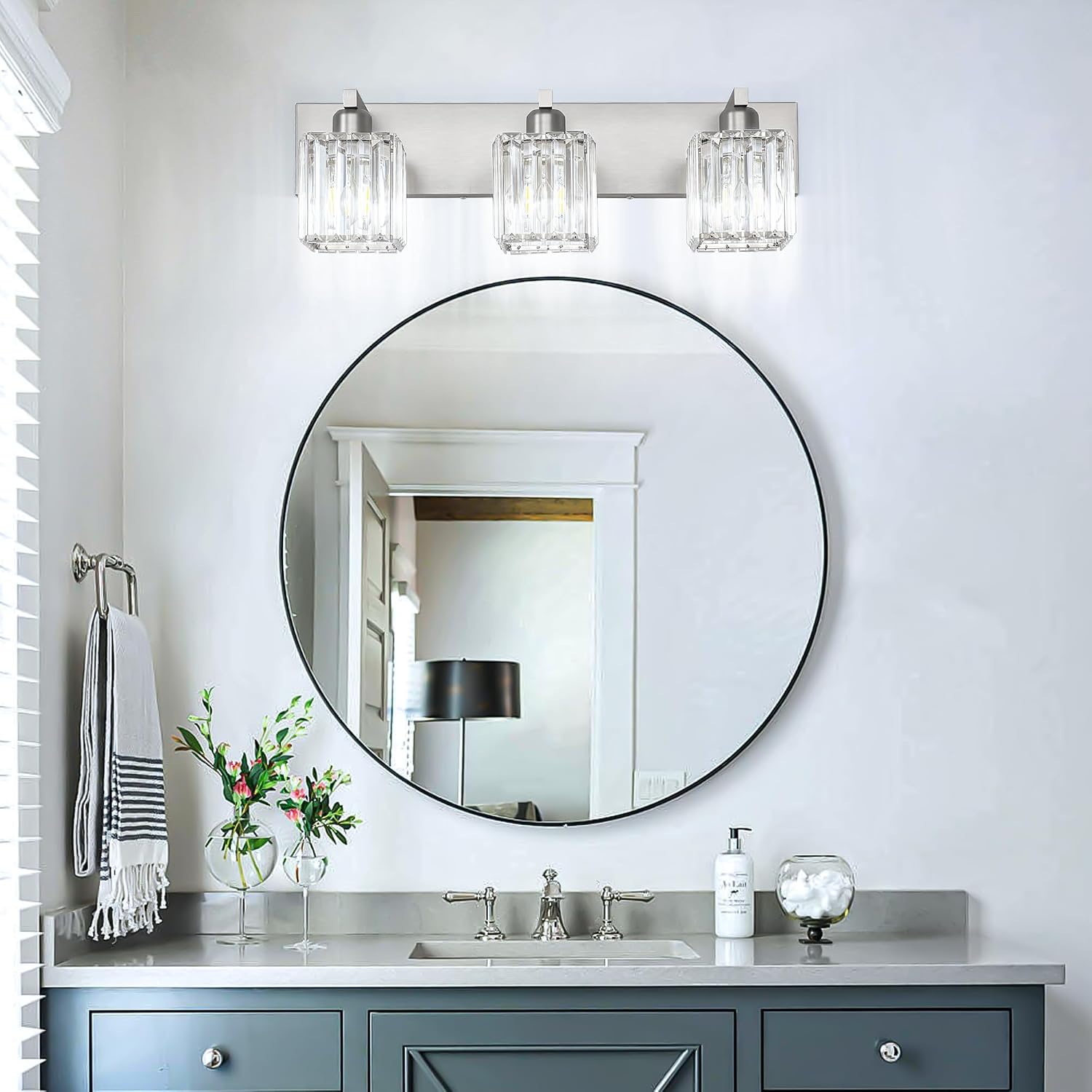 Detalle de Aipsun 8461 Brushed Nickel 3-Light Crystal Bathroom Vanity Light