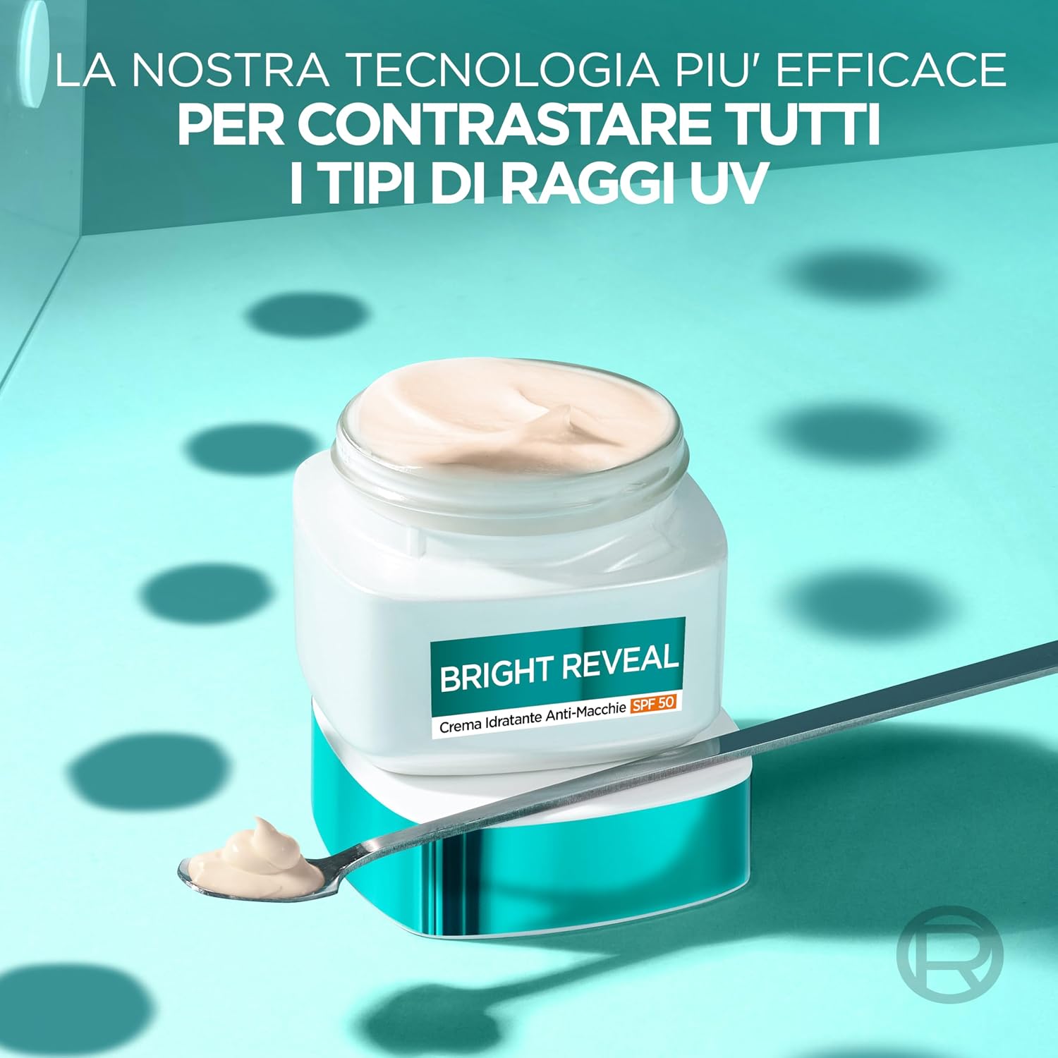 Detalle 2 de L’Oréal Paris Crema Viso Idratante con SPF 50 Bright Reveal e Niacinamide, 50 ml