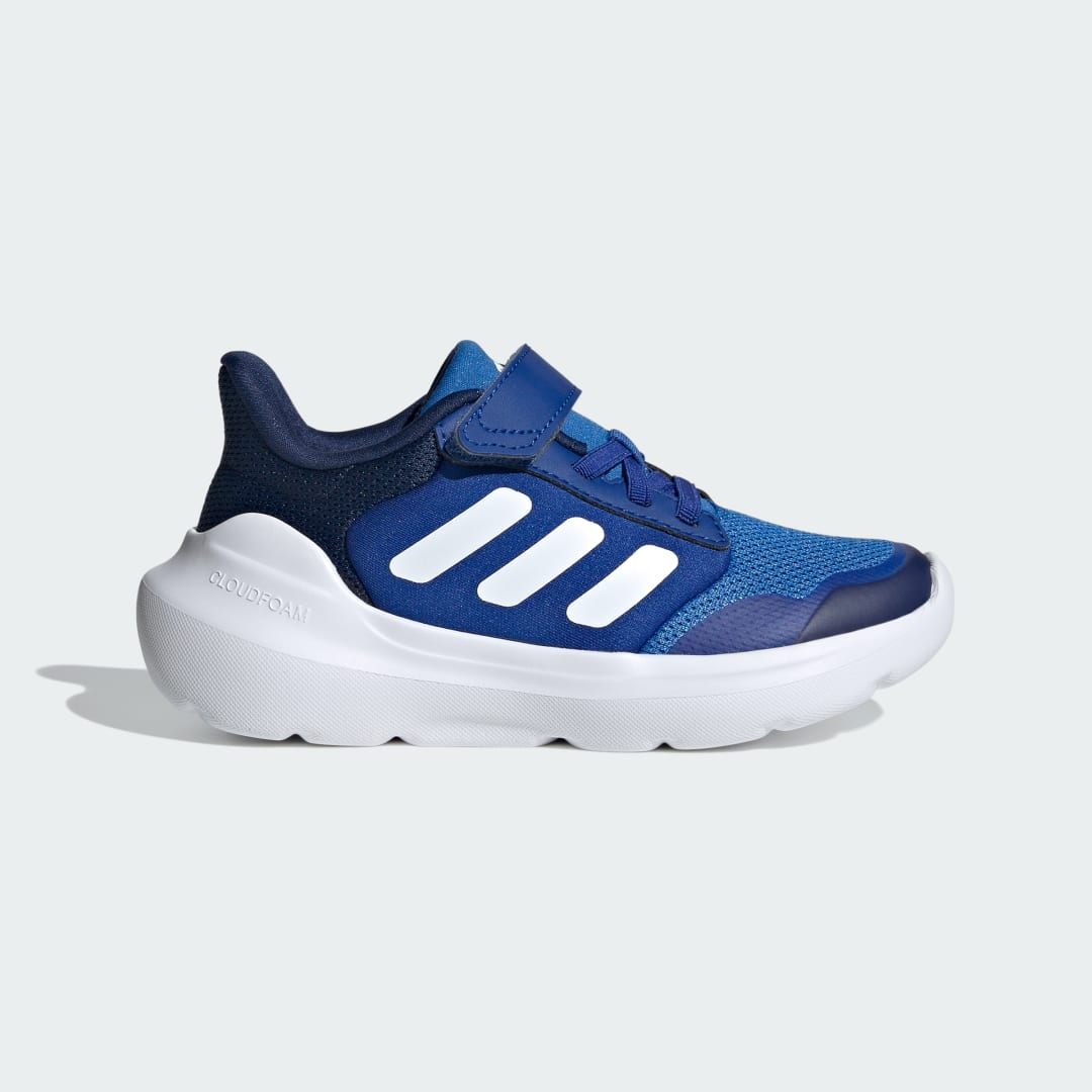 Detalle de Adidas Tensaur Run 2.0 Kids: zapatilla azul para niños, soporte y comodidad para su juego diario