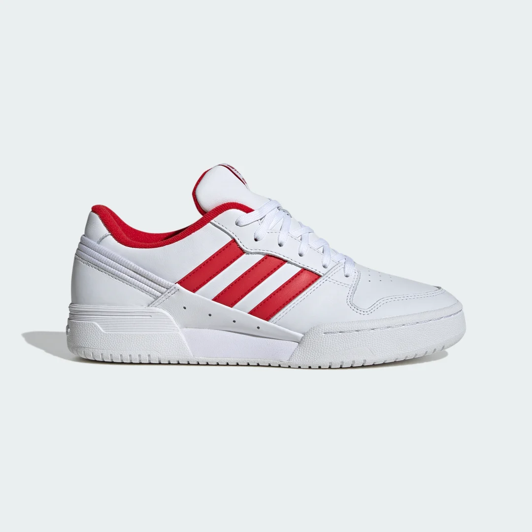 Detalle de Zapatilla Team Court 2.0 STR de Adidas: comodidad y versatilidad para el día a día en la pista
